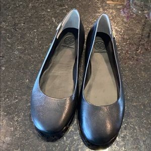 NEW in box Tory Burch leather ballet flat
